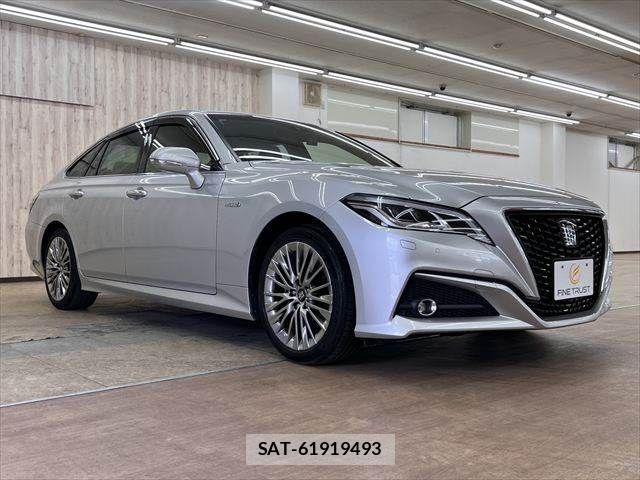 Toyota CROWN SEDAN 2019-02 8207051-14