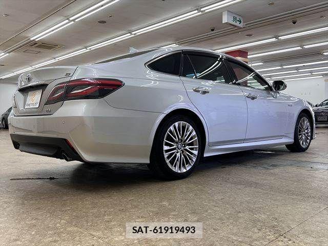 Toyota CROWN SEDAN 2019-02 8207051-17