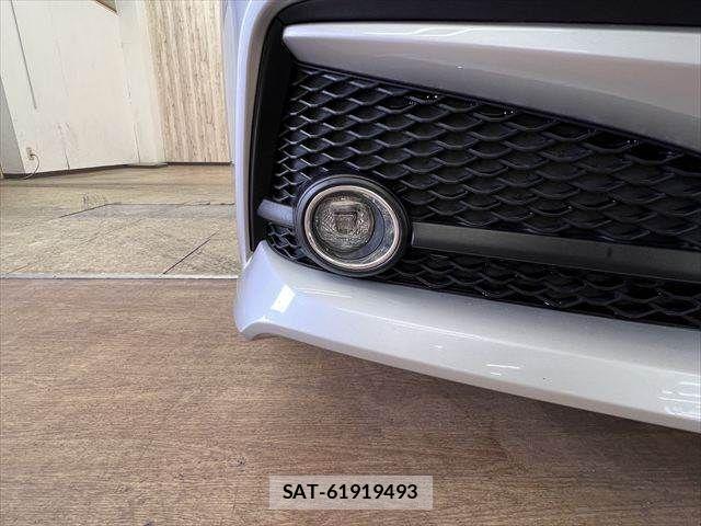 Toyota CROWN SEDAN 2019-02 8207051-23