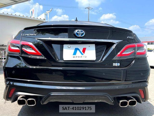 Toyota CROWN SEDAN 2018-11 8207026-16