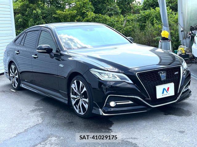 Toyota CROWN SEDAN 2018-11 8207026-19