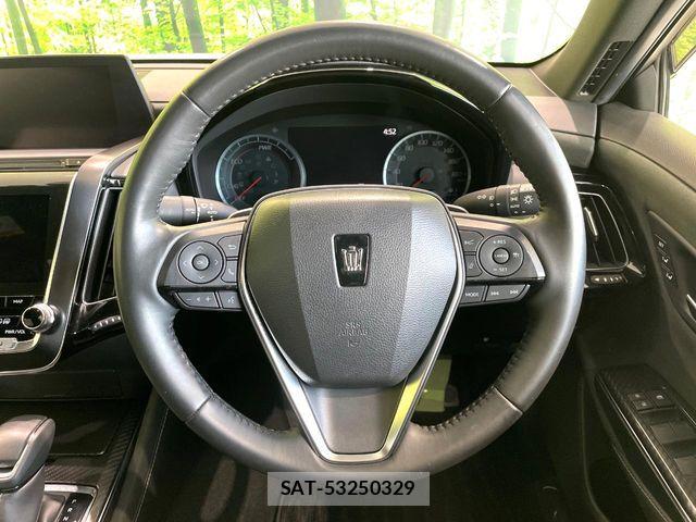 Toyota CROWN SEDAN 2018-07 8207040-11