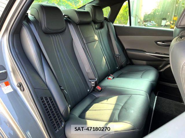 Toyota CROWN SEDAN 2021-10 8207025-11