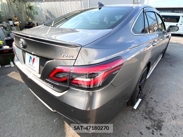 Toyota CROWN SEDAN 2021-10 8207025-18