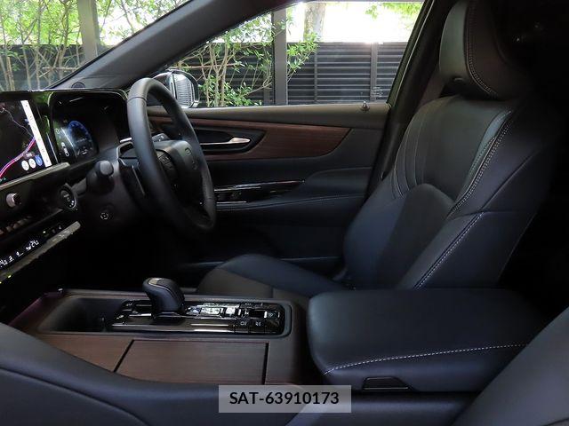Toyota CROWN SEDAN 2026-01 8207022-15