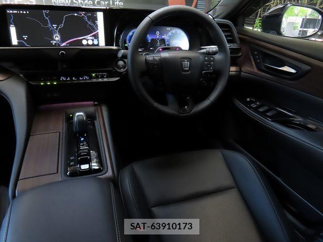 Toyota CROWN SEDAN 2026-01 8207022-16