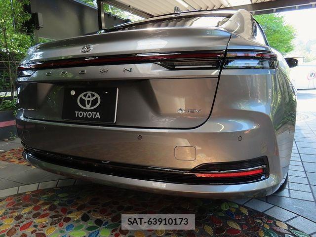 Toyota CROWN SEDAN 2026-01 8207022-1