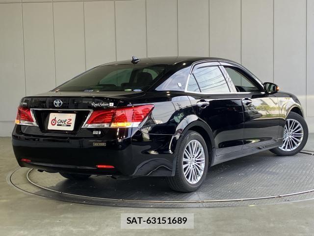 Toyota CROWN SEDAN 2014-10 8207053-1