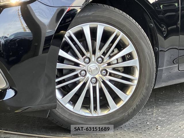 Toyota CROWN SEDAN 2014-10 8207053-3