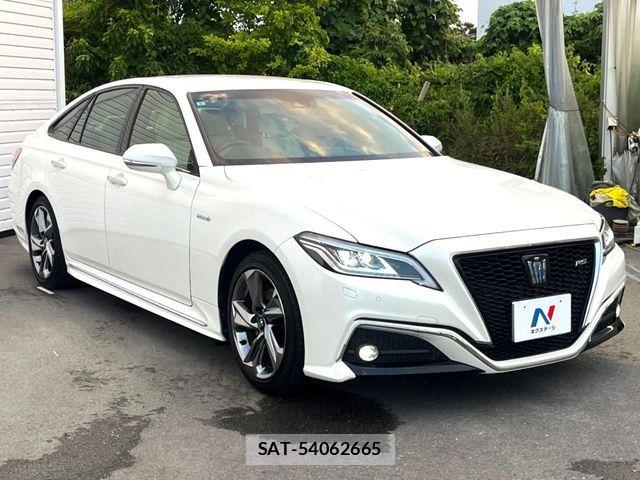 Toyota CROWN SEDAN 2019-09 8229411-17
