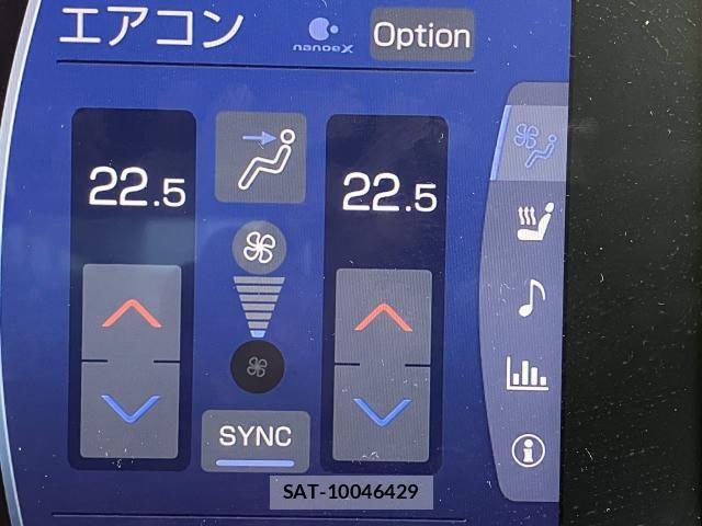 Toyota CROWN SEDAN 2021-03 8229408-10