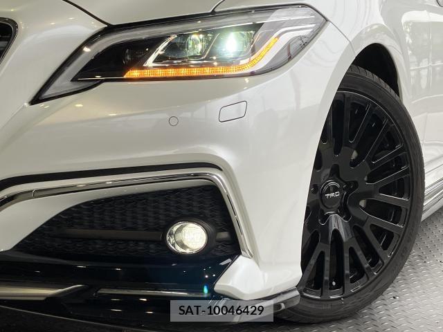 Toyota CROWN SEDAN 2021-03 8229408-2