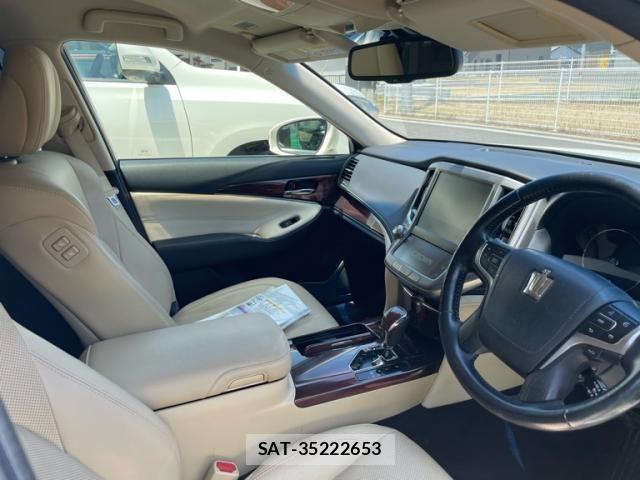 Toyota CROWN SEDAN 2015-03 8229422-13