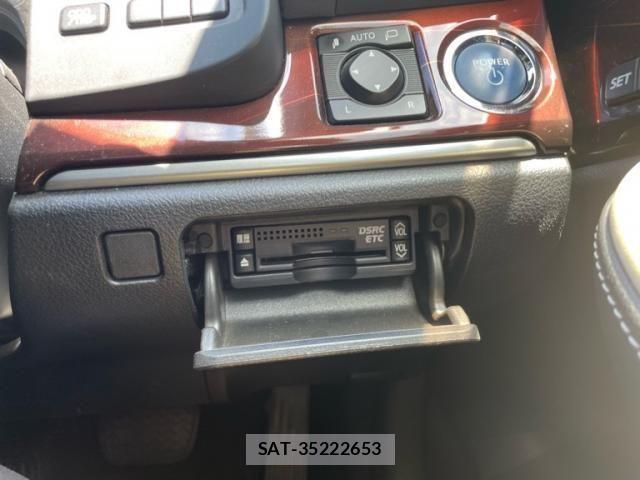 Toyota CROWN SEDAN 2015-03 8229422-26
