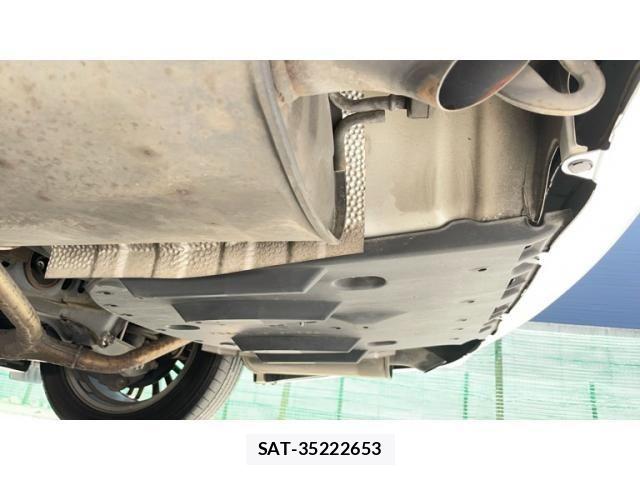Toyota CROWN SEDAN 2015-03 8229422-27