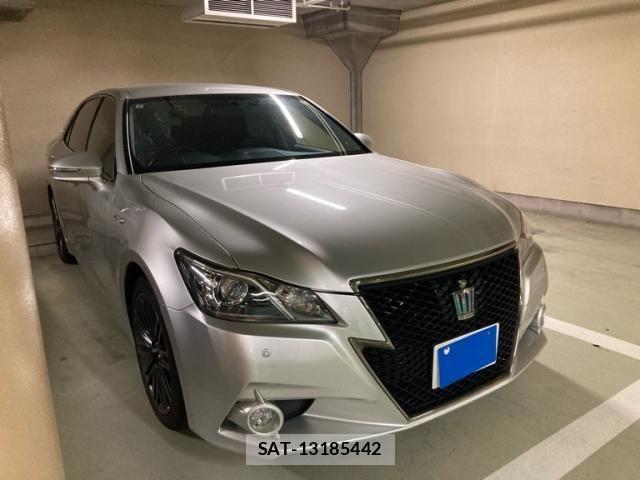 Toyota CROWN SEDAN 2015-07 8229420-1