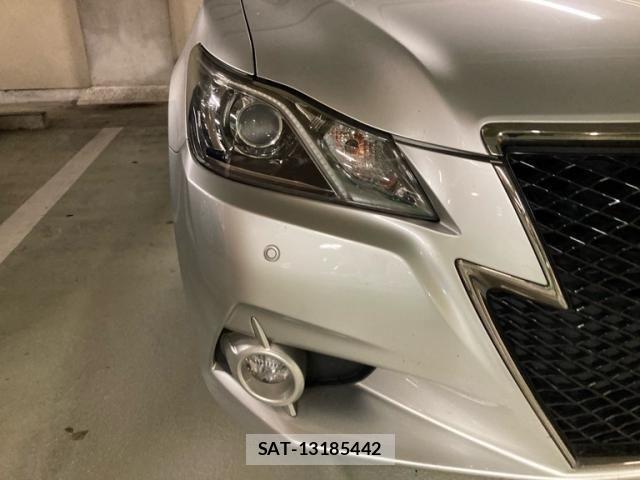 Toyota CROWN SEDAN 2015-07 8229420-2