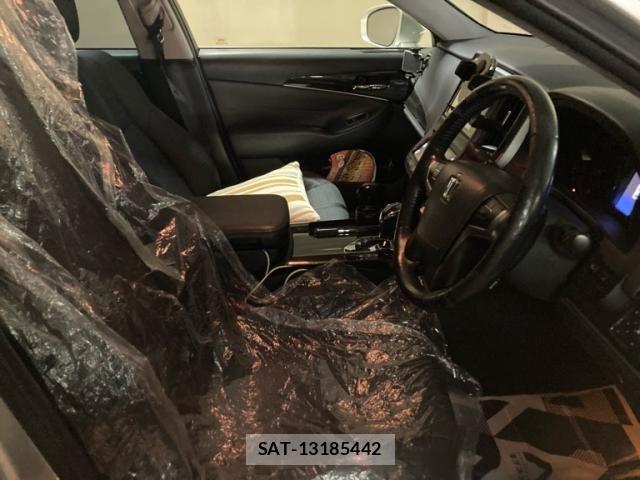 Toyota CROWN SEDAN 2015-07 8229420-8