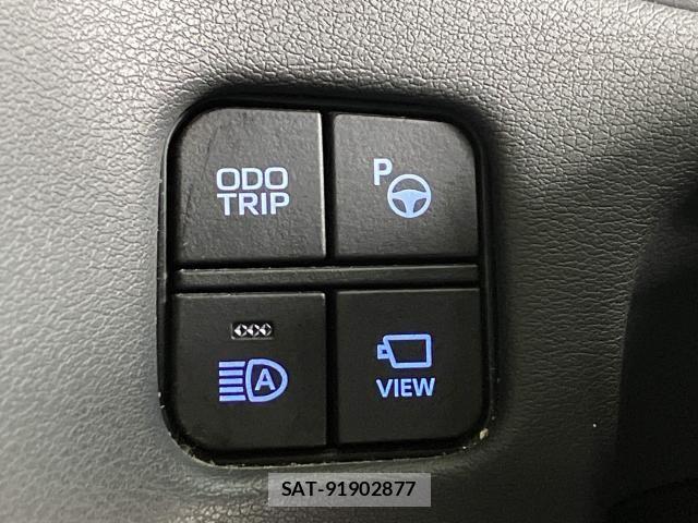 Toyota CROWN SEDAN 2018-11 8229414-13