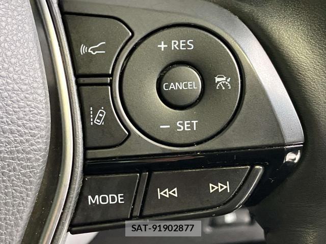 Toyota CROWN SEDAN 2018-11 8229414-16