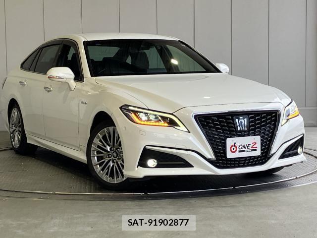 Toyota CROWN SEDAN 2018-11 8229414-23