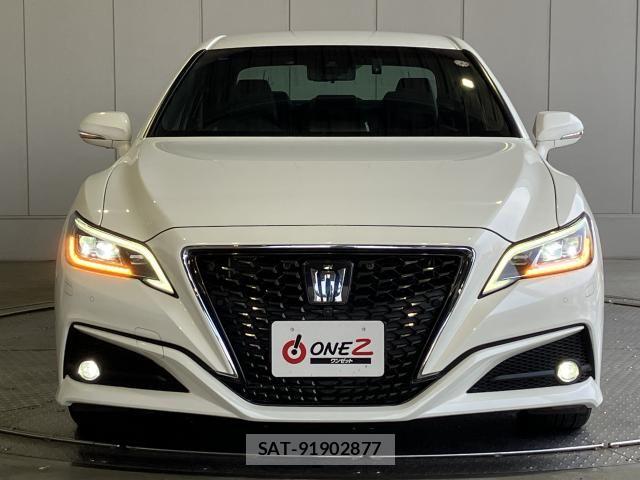 Toyota CROWN SEDAN 2018-11 8229414-24