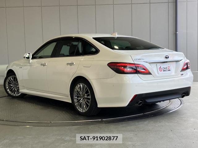 Toyota CROWN SEDAN 2018-11 8229414-28