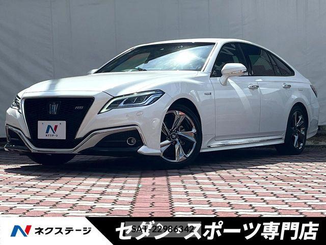 Toyota CROWN SEDAN 2018-11 8229409-0