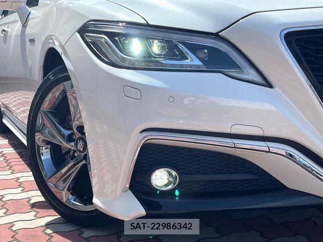 Toyota CROWN SEDAN 2018-11 8229409-11