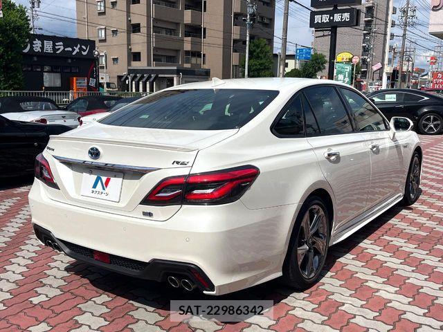Toyota CROWN SEDAN 2018-11 8229409-16