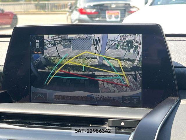 Toyota CROWN SEDAN 2018-11 8229409-3