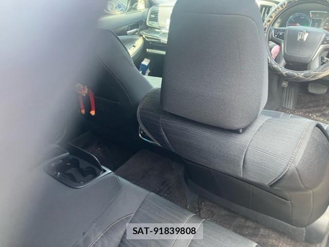 Toyota CROWN SEDAN 2013-06 8229419-22