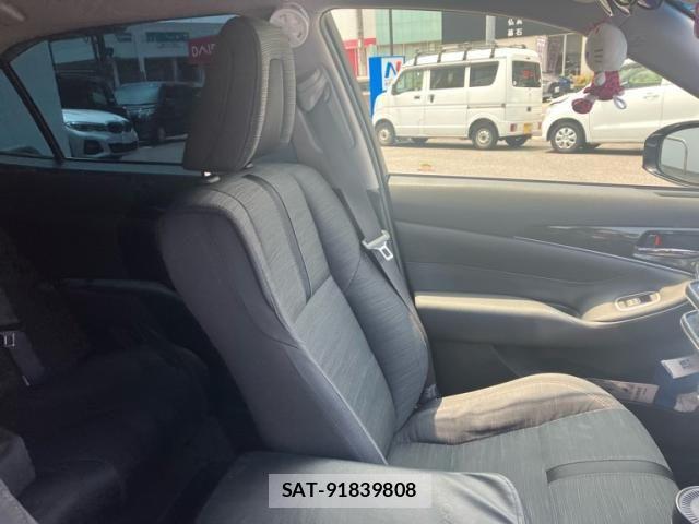 Toyota CROWN SEDAN 2013-06 8229419-23