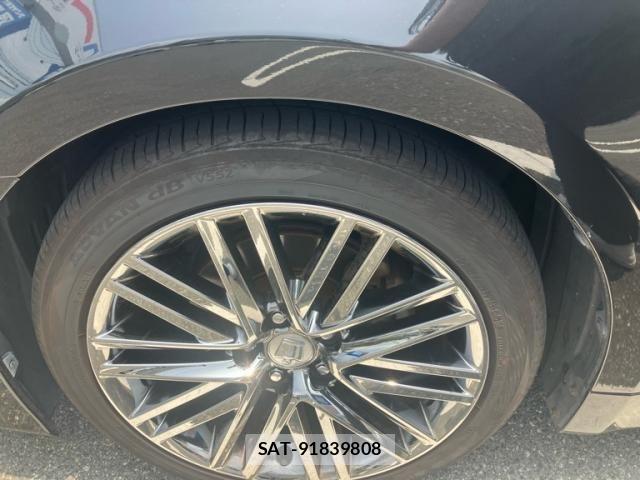 Toyota CROWN SEDAN 2013-06 8229419-5