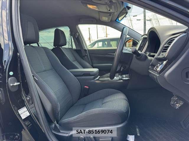 Toyota CROWN SEDAN 2014-09 8229416-15