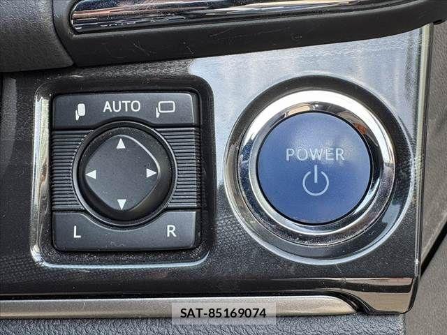 Toyota CROWN SEDAN 2014-09 8229416-25