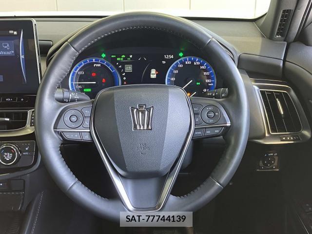 Toyota CROWN SEDAN 2022-05 8229412-17