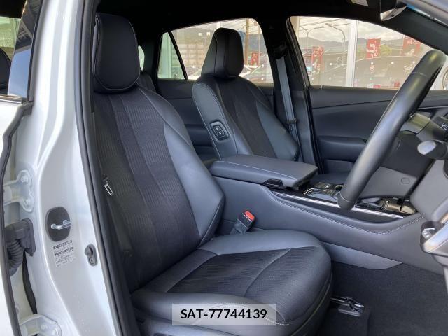 Toyota CROWN SEDAN 2022-05 8229412-18