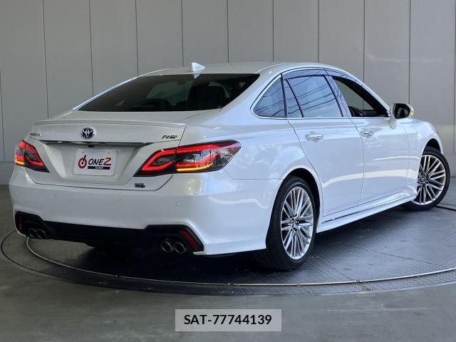 Toyota CROWN SEDAN 2022-05 8229412-27