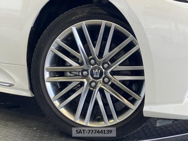 Toyota CROWN SEDAN 2022-05 8229412-3