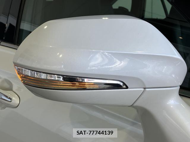 Toyota CROWN SEDAN 2022-05 8229412-4