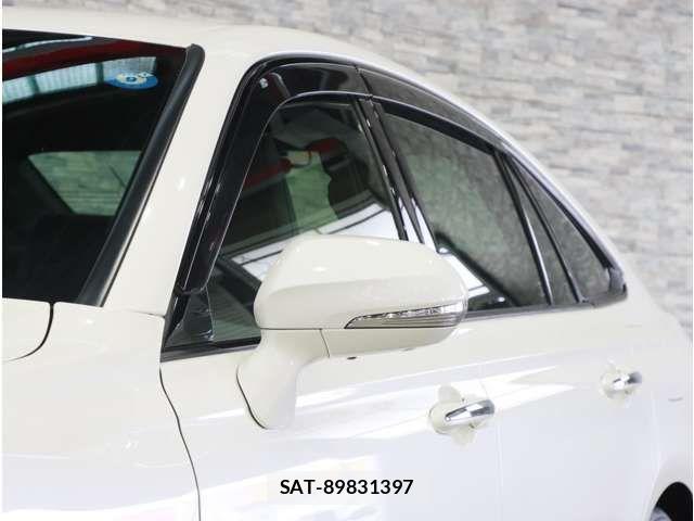 Toyota CROWN SEDAN 2019-10 8229415-17