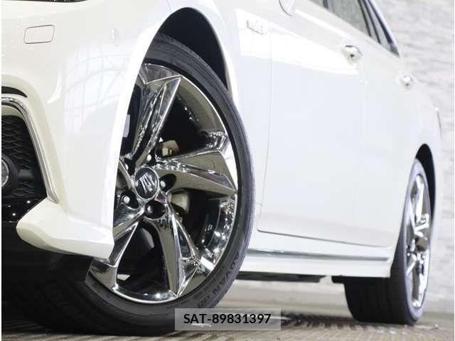 Toyota CROWN SEDAN 2019-10 8229415-18