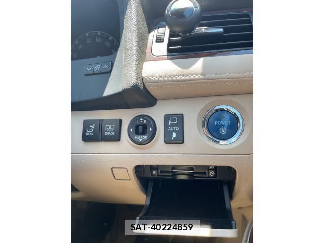 Toyota CROWN SEDAN 2010-03 8229421-18