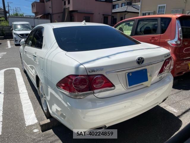 Toyota CROWN SEDAN 2010-03 8229421-3