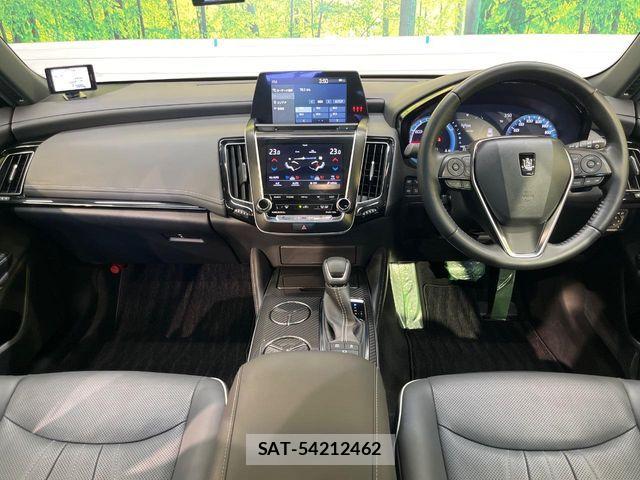 Toyota CROWN SEDAN 2018-09 8229410-1