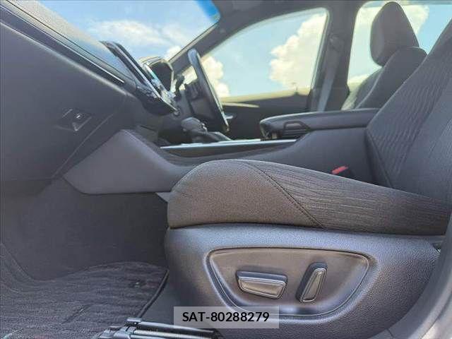 Toyota CROWN SEDAN 2019-02 8229413-16