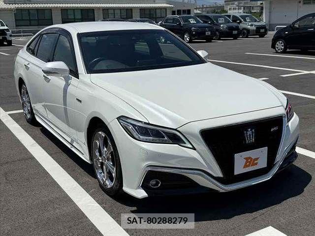 Toyota CROWN SEDAN 2019-02 8229413-7