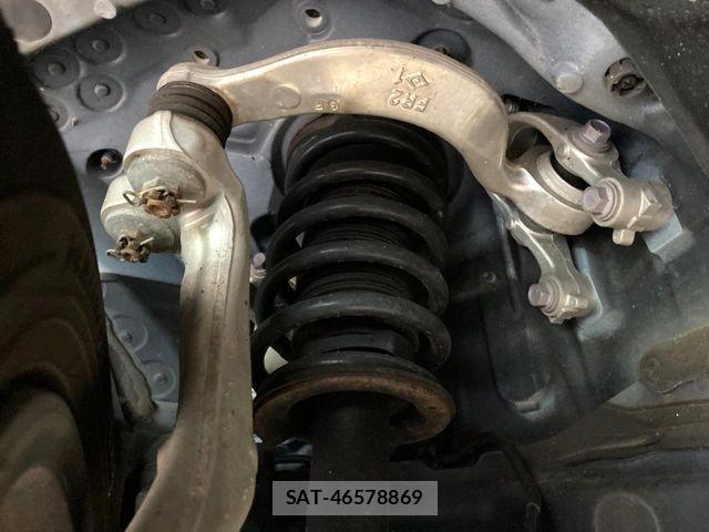 Toyota CROWN SEDAN 2018-07 8229417-19