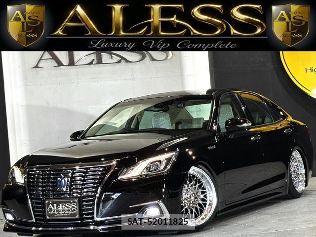 Toyota CROWN SEDAN 2017-06 8244921-0